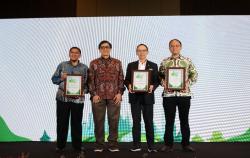 Danamon Raih The Best Corporate Emission Reduction Transparency Award 2025