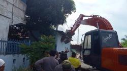 Ricuh Warnai Eksekusi Bangunan di Lahan Sengketa 11,4 Ha Medan Estate