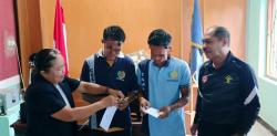 Dari Balik Jeruji Lapas Waingapu, Dua Narapidana Bebas Menggondol Ijazah SMA