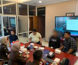 DJP Jabar II Serahkan Tersangka Pajak dan Barang Bukti ke Kejari Bekasi