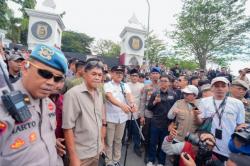 Warga Protes Tambang, Gubernur Sulbar Temui Pendemo, Janji Evaluasi