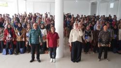 Warga Tegalsari Karawang Sambut Antusias Program MBG untuk Indonesia Sehat 2045