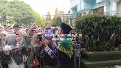 Isak Tangis Iringi Keberangkatan 435 Calon Haji Kloter 19 asal Ciamis Menuju Tanah Suci