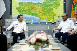 Salurkan Gas Elpiji 3 Kg, Gubernur Jawa Tengah Ahmad Luthfi Minta Hiswana Migas Gandeng Koperasi