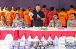 Polda Sumut Bongkar Penyelundupan 30 Kg Sabu dan 2.000 Vape Isi Obat Keras Jaringan Internasional