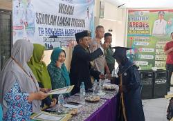Lansia Tetap Semangat Belajar, 29 Wisudawan Sekolah Lansia Alaspandan Probolinggo Resmi Diwisuda