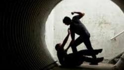 Pria Babak Belur Dihajar di Kafe Kampus Turis, Istri Menjerit Histeris