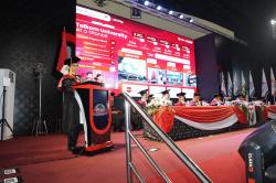 Rektor Telkom University Luluskan 1498 Wisudawan