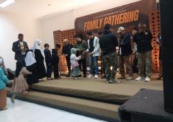 Komunitas Bagong Mogok Gelar Family Gathering dan Santuni Anak Yatim di Cipanas