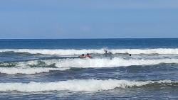 Balawista Pangandaran Sigap Selamatkan Wisatawan yang Terseret Arus Saat Libur Waisak