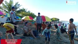 Polair Polres Polman Kawal Ketat Pantai Bahari, Wisatawan Merasa Lebih Aman