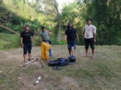 Polisi dan TNI Bubarkan Judi Sabung Ayam di Tawalian Timur Mamasa