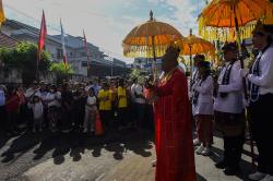 Potret Pradaksina Tri Suci Waisak 2025 di Palembang 