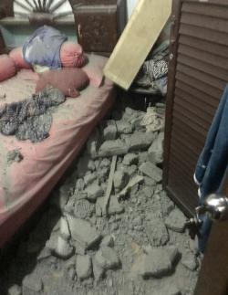 Akibat Gempa Bumi 2 Unit Rumah di Aceh Selatan Roboh
