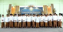 KH Mc Ulinnuha Arwani Kukuhkan Pengurus Baru Divisi-divisi di Bawah Yayasan TBS Kudus Resmi Dilantik