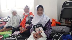 Penantian Panjang Berbuah Manis: Di Usia 96 Tahun, Nenek Irah Akhirnya Bertolak ke Tanah Suci