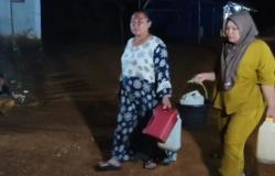 5 Tahun Hidup di Huntara: Warga Cigobang Lebak Berebut Air Sawah demi Bertahan Hidup