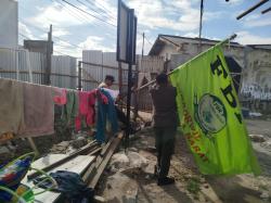Puluhan Bendera Ormas di Kota Tangerang Ditertibkan Polisi Bersama Petugas Gabungan