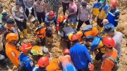 Kakak Beradik Korban Longsor di Kota Samarinda Tewas, Ditemukan dalam Posisi Tidur