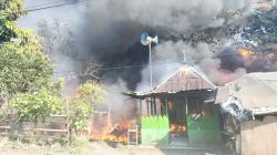 Kebakaran Landa TPA Jatibarang Semarang, Belasan Bedeng Ludes