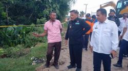 Bupati Nganjuk Tinjau Jalan Ambles di Desa Jintel, Upayakan Solusi Jalan Alternatif dalam Tiga Hari