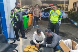 Polda Jatim Gagalkan Penyelundupan Sabu-Sabu 7 Kg Jaringan Internasional