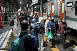 Wow, KAI Daop 4 Semarang Layani 245.278 Penumpang Selama Libur Panjang Waisak 2025