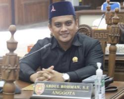 Praktik Bongkar Muat Barang di Tepi Jalan Anggota Dewan Minta Dishub Tegas