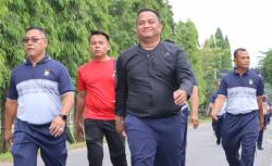 Kapolres Batu Bara AKBP Doly Nelson H Nainggolan Ajak Personil Jaga Kebugaran Lewat Olahraga Bersama