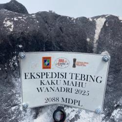 Rediscover Buru dalam Misi Wanadri di Tebing Kaku Mahu 2025 Berhasil!