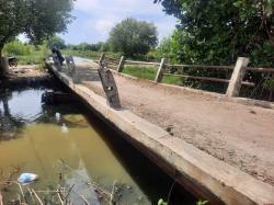 Jembatan di Desa Langensari Melengkung, Petambak Terancam Kehilangan Akses ke Tambak
