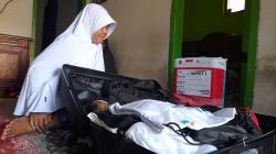 Kisah Inspiratif: Warti, Penjual Jamu Gendong Keliling di Kota Banjar Naik Haji