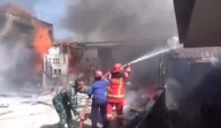 Belasan Motor Pelajar SMKN di Cianjur Hangus Terbakar, Ledakan Terdengar Lebih dari Lima Kali