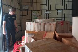 Geledah Gudang Kosong, Satpol PP Probolinggo Berhasil Amankan Ribuan Miras