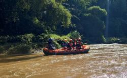 Tragis! Pemuda Garut Loncat dan Hilang di Sungai Cimanuk, Panik saat Polisi Gerebek Sabung Ayam 