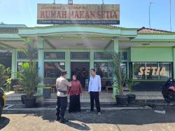 Satbinmas Polres Purworejo Sampaikan Pesan Kamtibmas di Pasar dan Rumah Makan