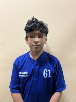 Menggunakan Kunci Ganda ,Mantan Teknisi Gasak 31 iPhone