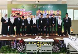 Siswa SMP Khadijah Surabaya Unjuk Kreativitas di Ajang 4C's On The Stage