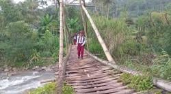 Kisah Pilu Siswa SD di Campakamulya Pertaruhkan Segalanya Demi Pendidikan