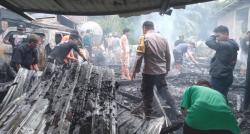 Kebakaran Hanguskan Rumah Warga di Tommo, Kerugian Capai Rp 250 Juta