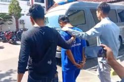 Bejad!! Oknum Perawat Cabul di Cirebon, Kini Gunakan Baju Tahanan Polisi
