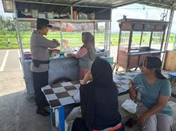KBO Satbinmas Polres Purworejo ,Sambang dan Binluh di Rest Area Ukirsari, Grabag