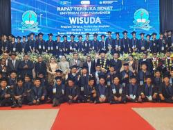 UHN Medan Gelar Wisuda, Rektor: Kami Siap Wujudkan Akreditasi Unggul