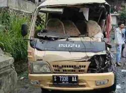 Kronologi Lengkap Detik-detik Kecelakaan Maut Tewaskan 5 Orang di Tawangmangu