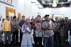 Bupati Subang Berikan Kompensasi kepada UMKM Terdampak Penertiban di Dawuan Kaler