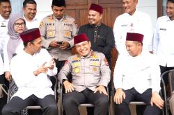 Ustaz Abdul Somad Ulang Tahun Ke-48, Rocky Gerung Hadiah Doa Lewat Pantun Akal Sehat, Nyindir Siapa?