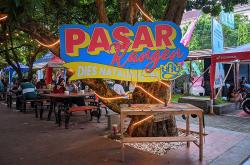 Pasar Kangen UNY Hadirkan Makanan Tradisional sampai Mainan Jadul
