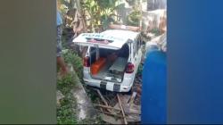 Mobil Ambulans Bawa Pasien Rujukan Jatuh ke Jurang di Baubau
