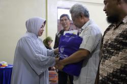 Bupati Purworejo, Serahkan Santunan Korban Rumah Lakalantas Kalijambe