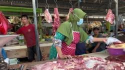 Jelang Idul Adha, Pedagang Daging Sapi di Tuban Sepi Pembeli